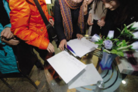 催收客服发短信:揭秘现代催收手段与应对策略 催收客服发短信:揭秘现代催收手段与应对策略